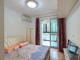 都市阳光，两室一厅整租民用水电，2400