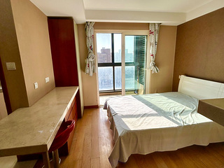 三墩金地自在城乐活湾，双地铁2号4号线金家渡站，一室整租，民