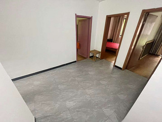 温馨地铁三房，房东直租，可以停车