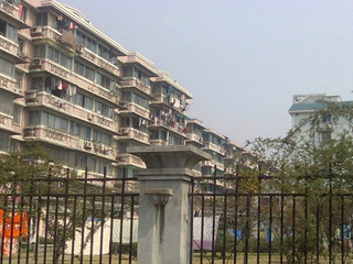 景芳五区商品房部分，非拆迁房，2室1厅出租