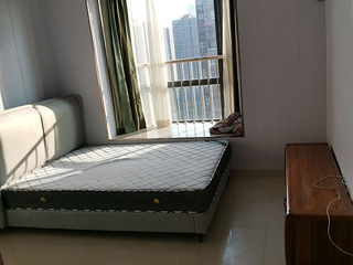 钱江路地铁口房东直租三房/1厅出租