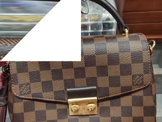 出售一个LV闲置包，只背了两次，想出了，很新，保正正品，专柜