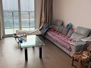 天元公学钱路校区旁，临近万达，精装三房出租