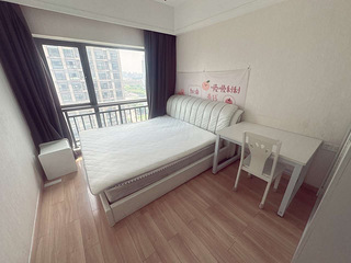 自家房子！自住装修文泽路中医院旁朝南两室一厅双阳台2599