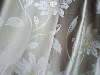 全新银灰色闪光缎面织锦提花窗帘1副