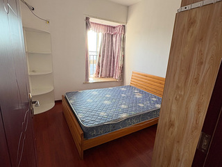 汽博两江八中附近房屋出租