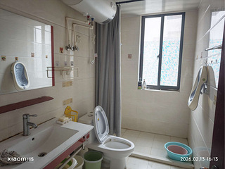 杭州临平，万达旁，9号线地铁口，3室2厅2卫，120方整租