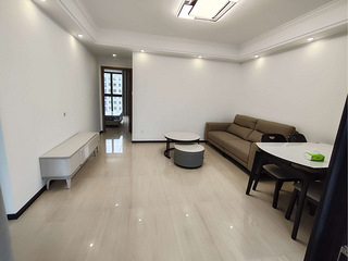 临平公园万达旁，近地铁，黄金地段