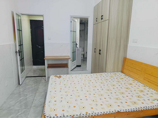 三墩新星小区一室一厨一卫1350元出租