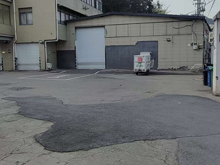 富阳国道旁一楼办公加室外场地出租