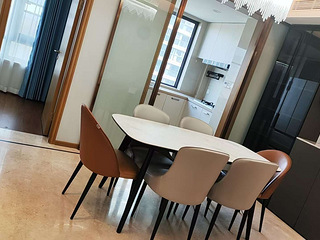 云潮府，三室两厅两卫+书房，自住精装修出租