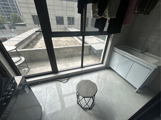 嘉樘星绣府！精装一室！带阳台！