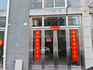 方林汽车城杨家湾小区租房，门面房，也可住房可仓库