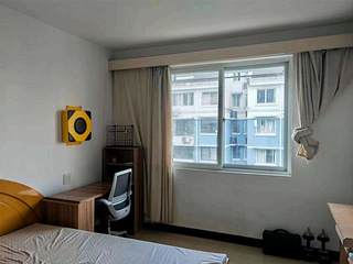 滨康二苑【电梯房 朝南单间】江晖路地铁口，房东直租拎包入住