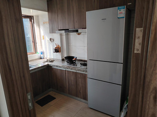 万科东旭府89方三房出租