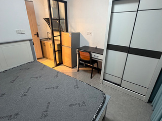 银湖花苑地铁口单间出租