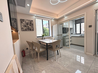 建国北路地铁口两室一厅出租