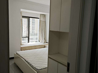 臻涛名府小区整租一室一厅一厨一卫，55平方，民用水电