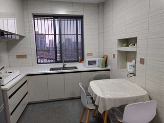 三墩西河囗三室两厅一卫一厨3500出租