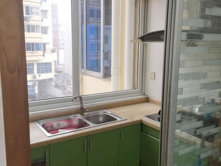 临安钱王街房屋出租（两室两厅一厨一卫）