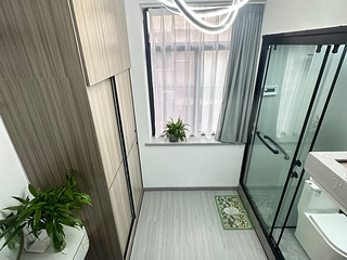 西湖区地铁口 精装复式户型1680月无中介费