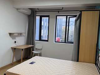 瓜山新苑独卫免押无中介费1300急租