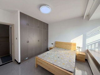 房东直租！！南烨星锦府 精装两室一厅2500 整租