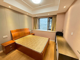 世嘉铭座一室精装修