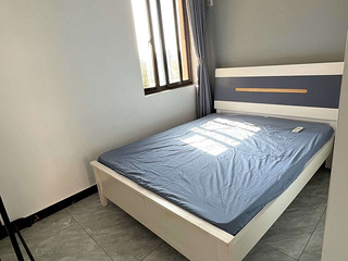 房东直租，不是中介，十号线地铁旁，独立套间