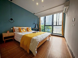 有没有要租房的盆友。 不要中介费的！