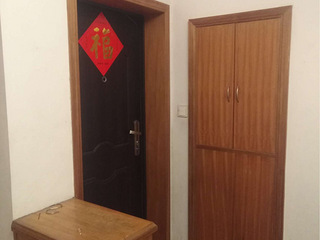 紧邻四季青服装市场，房东直租