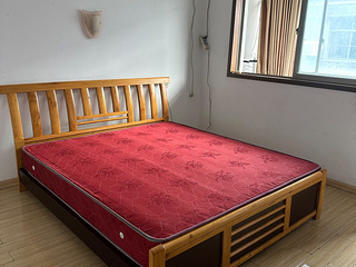 出租二室一卫一阳台一储藏室