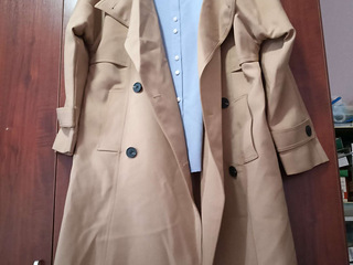 80包邮转让一件卡其色中长款风衣外套女款