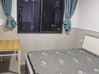 房东直租，朝东的大单间采光好，设施齐全，拎包入住