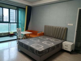 联庄地铁站400米阳台独卫单间