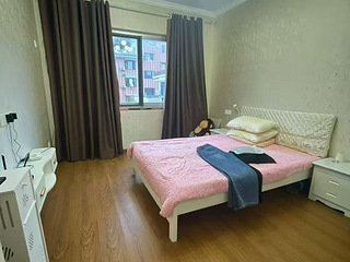 临安锦江路商城楼梯房5楼3室一厅一厨一卫出租