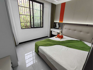 临平万达旁，一室一厅朝南