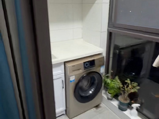 乔司南地铁口，三角丰收湖家园五区房东直租，小一室一厅出租