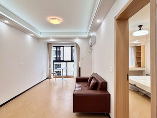 滨江转塘：定山家园南区 朝南一室一厅落地窗