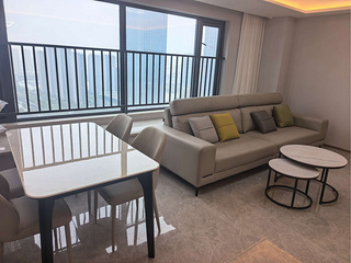 桐庐圆尊府东边套113方，房屋出租，一年起租