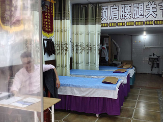 李家沱三角碑公交站门面出租