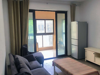 九龙仓君庭星万里旁4室2厅1厨2卫房东直租