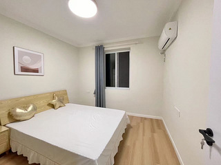 新上 沈塘桥地铁口 两室多套出租 免物业中芥