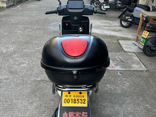 出电动车，新换电瓶，动力十足