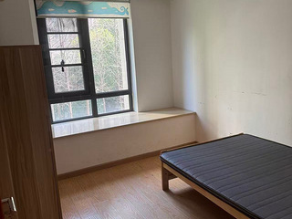 滨江区龙湖春江彼岸三室一厅一卫房东直租