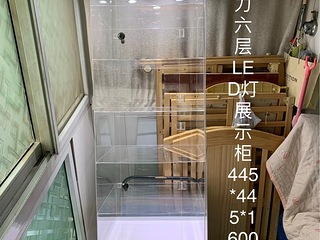  亚克力L E D灯展示柜