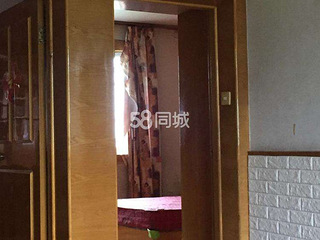 500一个月的富阳老城区两室一厅的房子来了