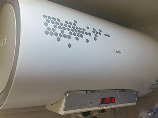 出海尔60L热水器，9成新