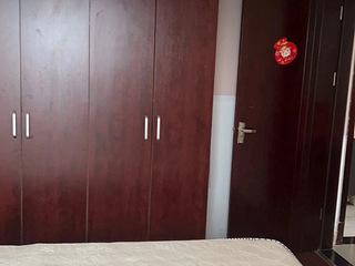 大学城两室一厅出租