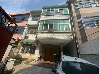 良渚街上整栋出租 三层楼 